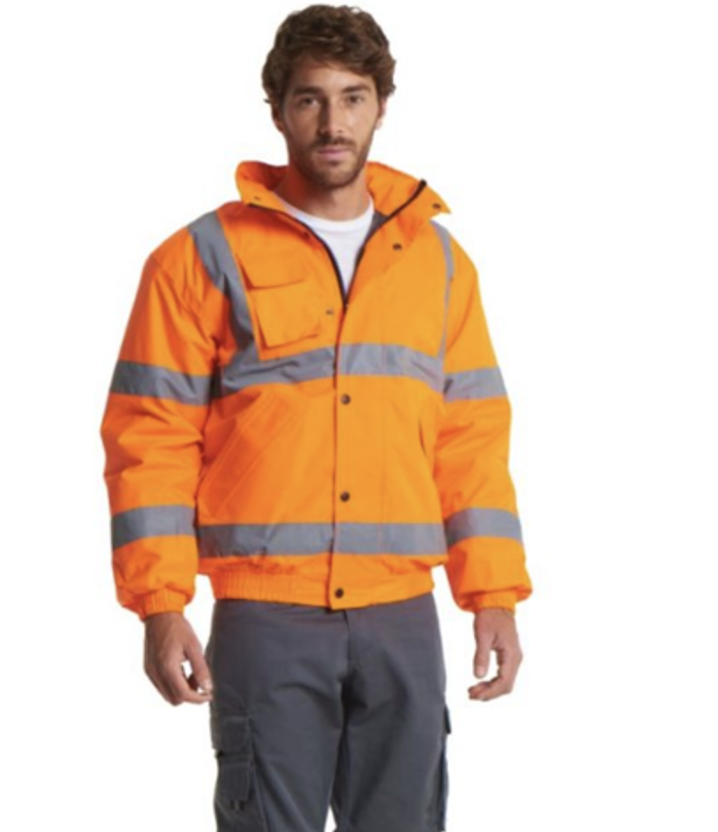 HarveysWorkwear's tweet photo. Make sure you not only stay warm this winter but stay VISIBLE  🦺

From sleeveless jackets, to coats and trousers, we have something to keep everyone safe and seen this winter!

Click here to see our range: https://t.co/vJp3oPO2WJ https://t.co/MUoLJhUTSZ