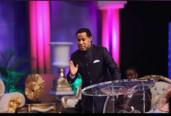 Your_Padi's tweet photo. Celebrating an amazing phenomenal.

A charismatic, loving, anointed and Christ like father.

Happy birthday to Pastor  Chris Oyakhilome

May your labor of love never go unrewarded. https://t.co/lEOlK1Oj9J