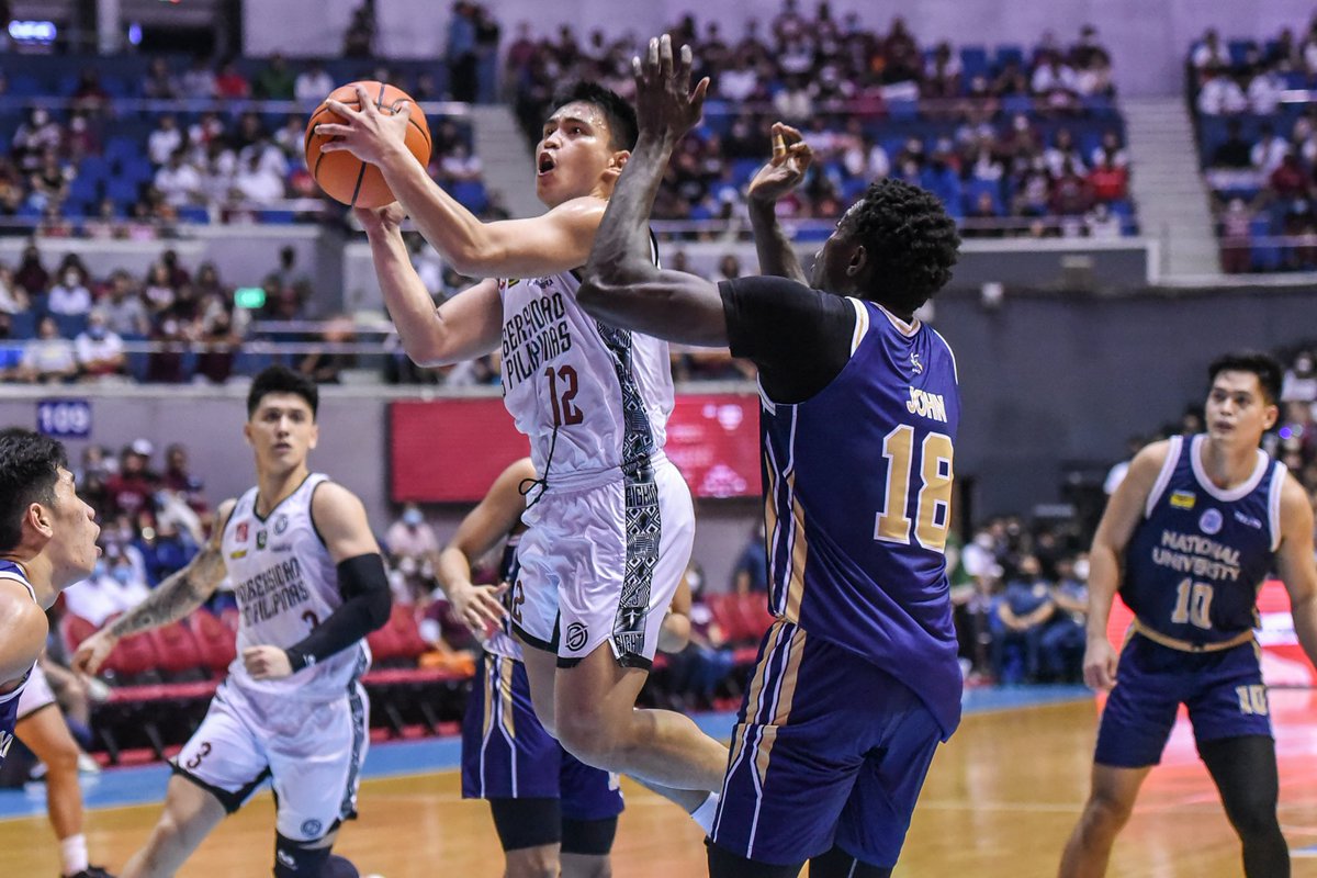 upmaroonpride's tweet photo. FINALS-BOUND! The UP Men's Basketball team secures a spot in the #UAAPSeason85 finals after beating NU! Congratulations, UP! #UPFight #MaroonPride https://t.co/5fliEMnpAm