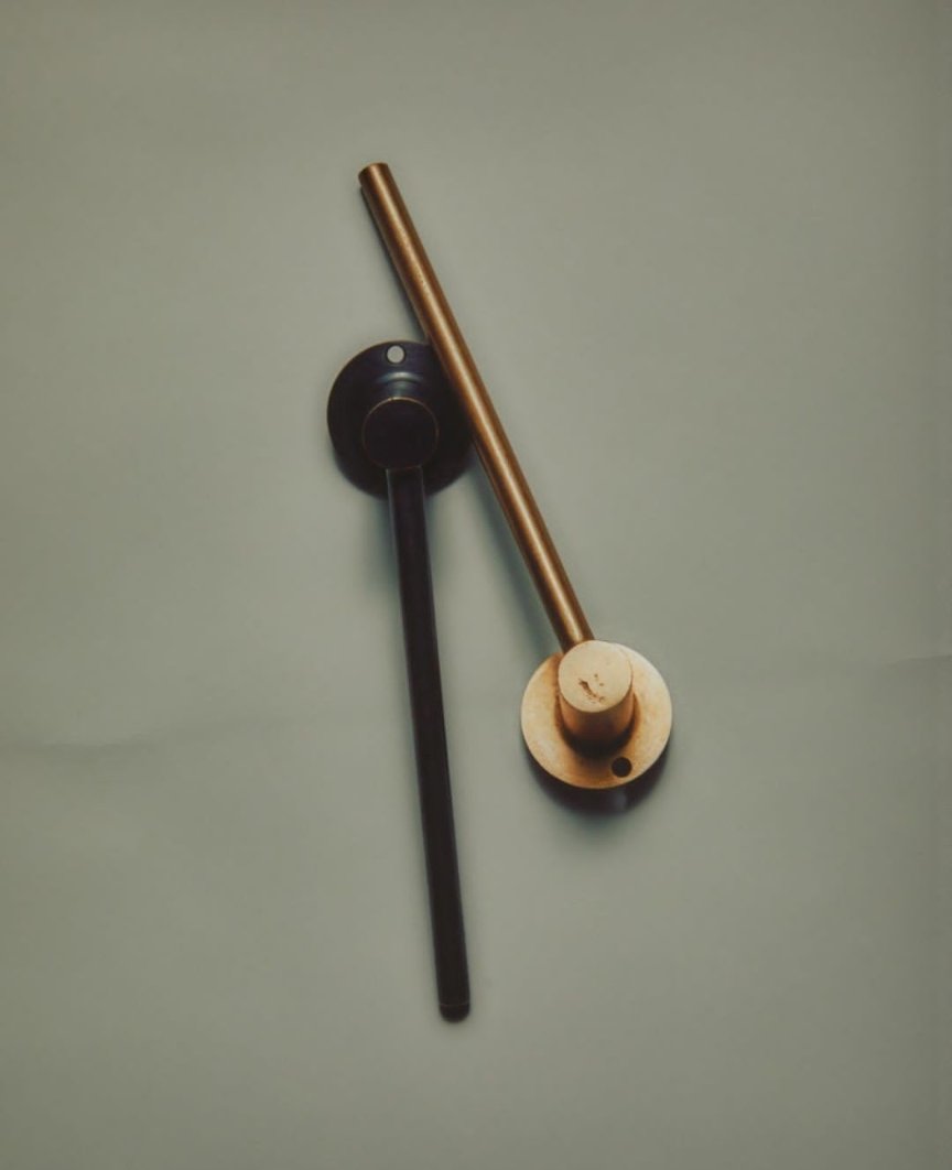 Copywriting for CASTS by Bankston x Edition Office. 

"CASTS by Bankston + Edition Office is a judicious edit of geometry and form. The curated collection of architectural hardware has a clear identity, with each piece sharing linked language and typology."