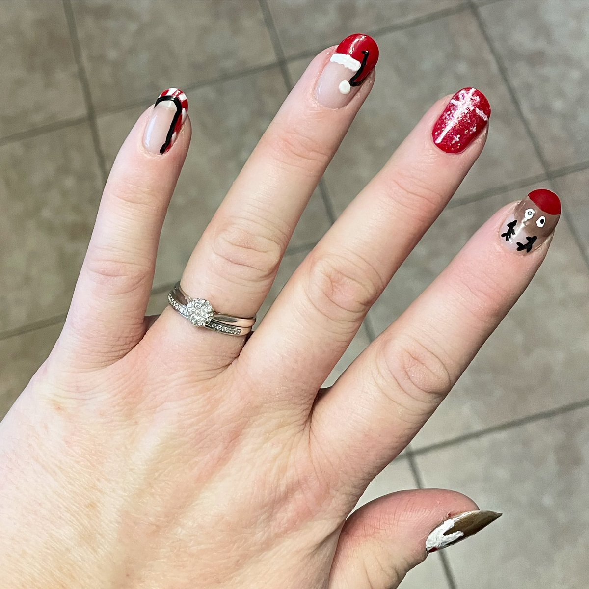 Christmas nail art time!!!

instagram.com/p/Cl3CeNTLvZO/…

#nailart #christmasnails
