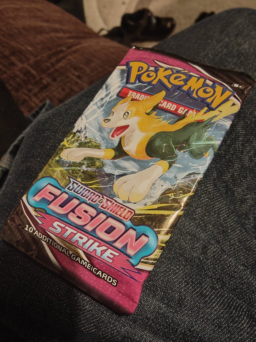 OfficialTomGame's tweet photo. Pokémon Trading Card Game Holiday Calendar

Day 5 to 7

Got an amazing pull from fusion stroke

#Pokemon #pokemoncard #PokemonTCG https://t.co/RLvtUwLn7a