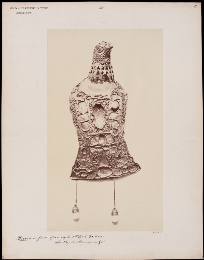 Ella Ravilious tweet media