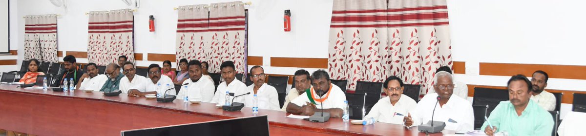 Collector_ADB's tweet photo. అర్హులైన ప్రతి ఒక్కరి పేరు ఓటరు జాబితాలో నమోదు చేయాలని,పార్టీల ప్రతినిధులు సహకరించాలని ఎలక్టోరల్ పరిశీలకులు ఈ.శ్రీధర్ అన్నారు.రాజకీయ పార్టీల ప్రతినిధులు,అధికారులతో సమావేశం నిర్వహించారు.జిల్లా కలెక్టర్ సిక్తా పట్నాయక్(1/2)
#IRegister #EveryVoteCounts 
#cometogther
@SpokespersonECI https://t.co/CpYCa4PTzF