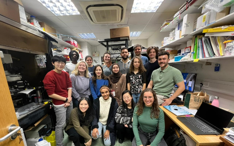 UCL Queen Square Institute of Neurology (@uclion) on Twitter photo What’s life like <a href="/LignaniLab_UCL/">Lignani Lab</a>? We went behind the scenes to hear about inventing breakthrough gene therapies, moving to #256GraysInnRoad, lab highlights & what to expect in a PhD student's typical day. <a href="/UKDRI/">UK Dementia Research Institute</a> <a href="/uclh/">UCLH</a> <a href="/UCLBrainScience/">UCL Brain Sciences</a> <a href="/HealthUCL/">UCL Health</a> bit.ly/LabLifeLignani What’s life like <a href="/LignaniLab_UCL/">Lignani Lab</a>? We went behind the scenes to hear about inventing breakthrough gene therapies, moving to #256GraysInnRoad, lab highlights & what to expect in a PhD student's typical day. <a href="/UKDRI/">UK Dementia Research Institute</a> <a href="/uclh/">UCLH</a> <a href="/UCLBrainScience/">UCL Brain Sciences</a> <a href="/HealthUCL/">UCL Health</a> bit.ly/LabLifeLignani