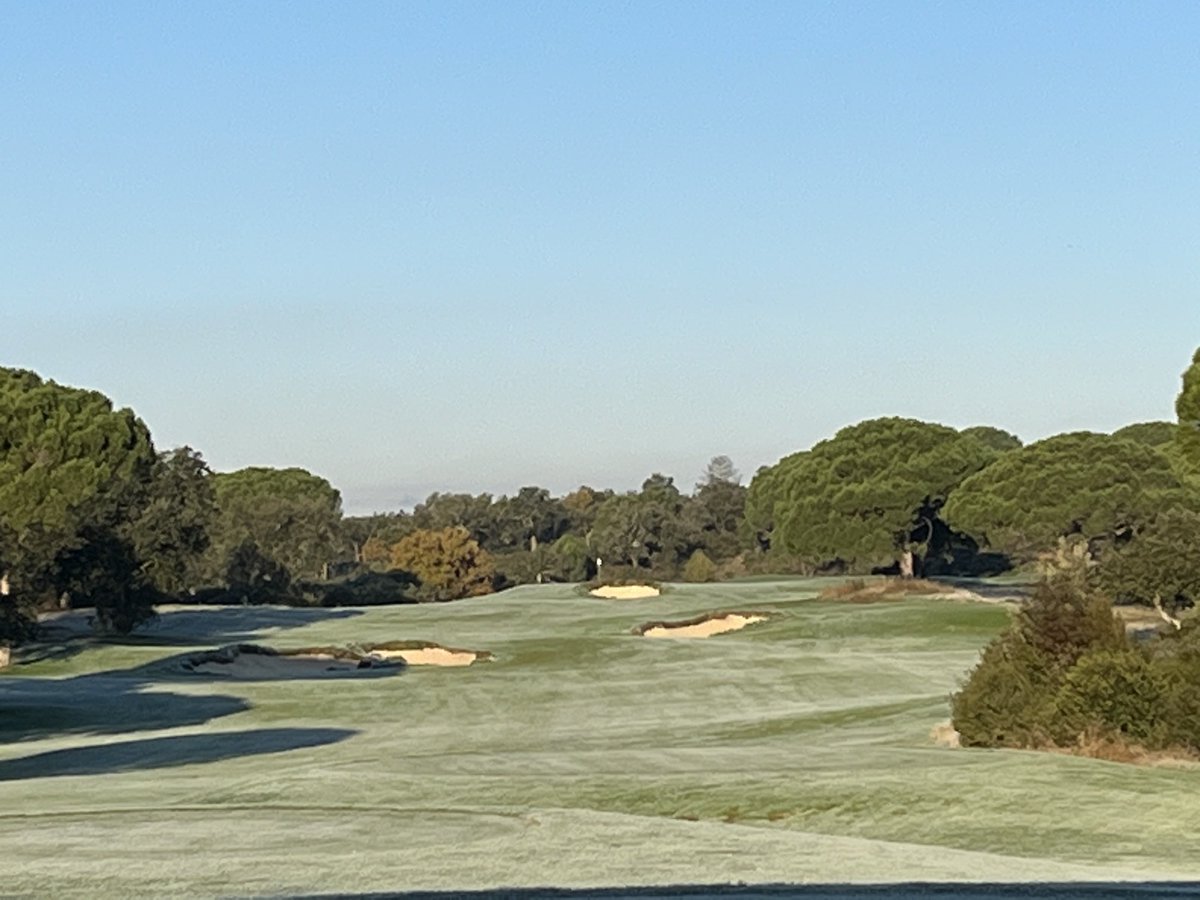 Pretty morning in the Var ⁦<a href="/CyprienComoy/">Cyprien Comoy</a>⁩ ⁦<a href="/sbyrne1969/">Stephen Byrne</a>⁩ ⁦<a href="/RTJ2GolfDesign/">RTJ2 Golf Design</a>⁩ ⁦<a href="/EDI__ADI/">#EDI</a>⁩ ⁦@michael_gorman_⁩ ⁦<a href="/MJAbbottLtd/">MJ Abbott Ltd</a>⁩ ⁦<a href="/opalrex/">mike heath</a>⁩ ⁦@TurfgrassC⁩ ⁦@julianmooney⁩ #raintomorrow