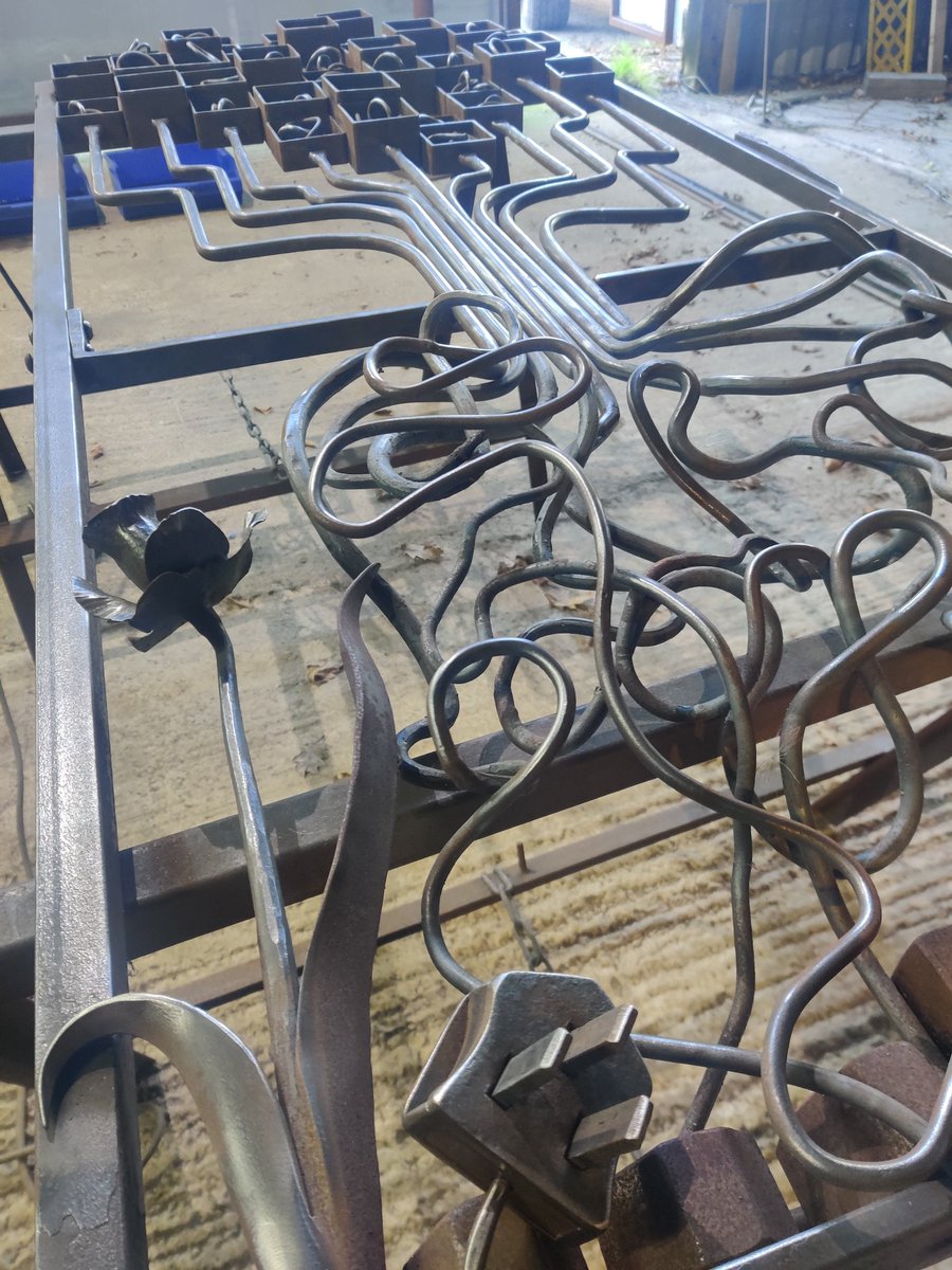 Bex Simon tweet media