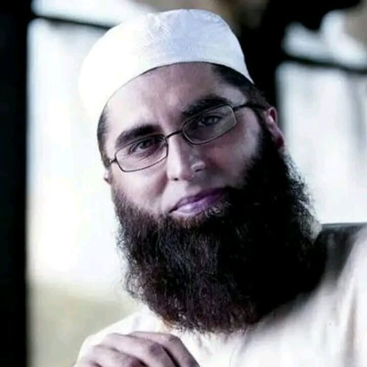 Ulame_Deoband's tweet photo. *لوگ رخصت ھوۓ اور لوگ بھی کیسے کیسے*
*7دسمبر یوم شھادت جنید جمشید شھیدؒ* https://t.co/00Fo9AEphv
