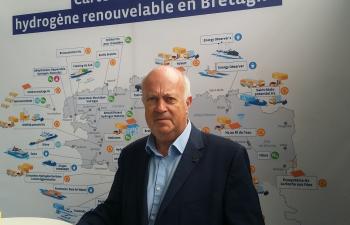 bjegou's tweet photo. #Hydrogène dans la #pêche et l’#aquaculture : la région @regionbretagne sélectionne deux projets #Pilothy #Estebam @IPC_Concarneau @BARILLEC_Marine @PIRIOU_Group @coprexma @CCIcotesdarmor #CRCBretagnenord @tyb3n https://t.co/LGDJKUcZAe via @_lemarin https://t.co/gxnPFI9NaH