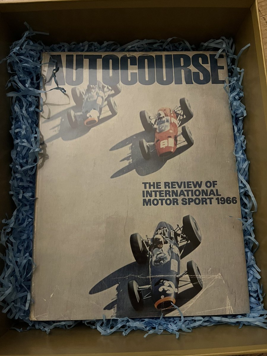 Simon Hill tweet media