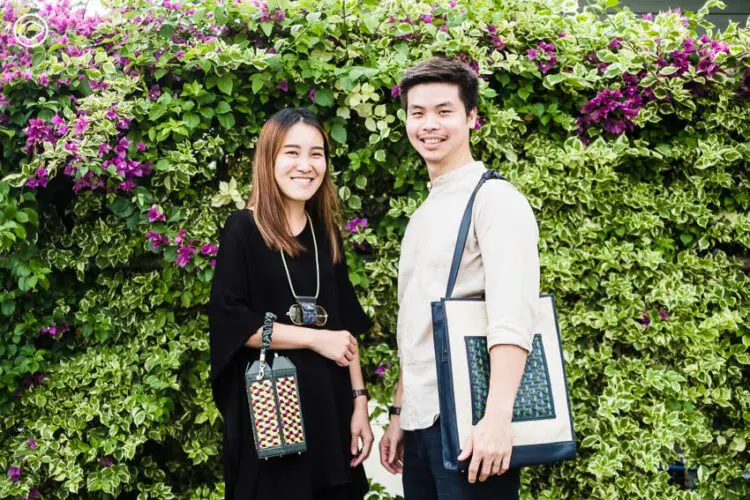 readthecloud's tweet photo. คอลัมน์ #CreativeLocal พาไปเรียนรู้งานฝีมือที่กำลังจะหายกับช่างฝีมือชาวมุสลิมกว่า 40 คนในชุมชนที่นำเตยปาหนัน พืชริมทะเล #ตรัง มาจักสาน จนเกิดเป็นแบรนด์ #SarnSard
พาไปรู้จัก #SarnSard https://t.co/wlgJ3MiJL1
