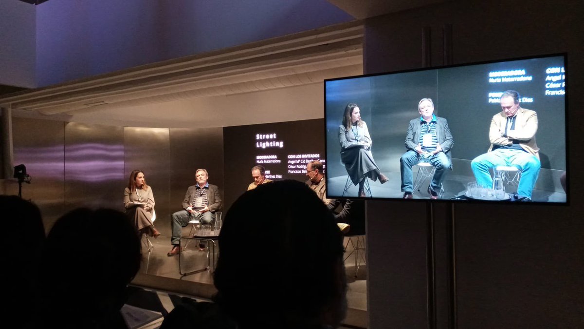 matarredona_nur's tweet image. Esta semana he tenido el placer de conversar sobre #smartlightning junto a un centenar de técnicos municipales y @300000kms en el Simposio Internacional Simon celebrado con motivo de su centenario

#innovación en el entorno construido
