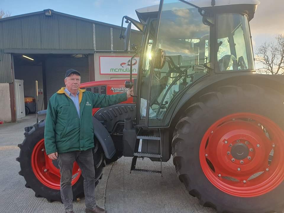 David King, Coleraine, collecting his second New ArmaTrac 1104. Thanks again David for your continued support. Much appreciated 🤝