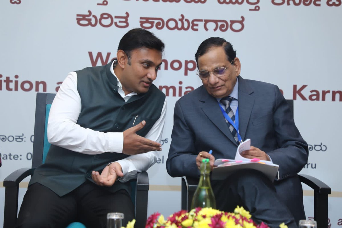 DrSudhakar_'s tweet photo. PM Shri @narendramodi Govt's efforts to tackle malnutrition through schemes such as POSHAN Abhiyan and Matru Vandana Yojana (PMMVY) are bearing fruits as demonstrated by significant improvement in key indicators like MMR and IMR in the recent years.

@mansukhmandviya 

2/3 https://t.co/5LJEojpNwA