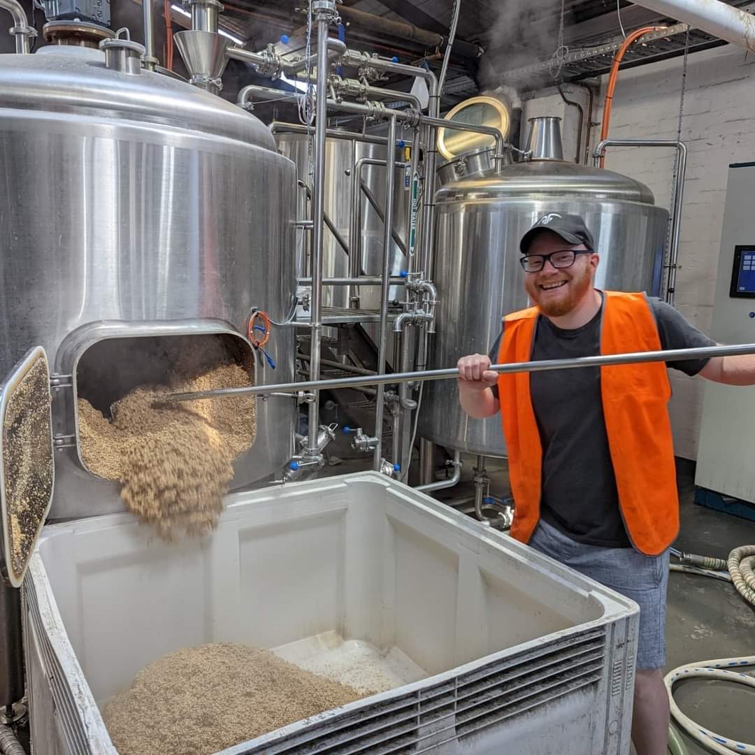 LiamJM's tweet photo. I've had a nuts year, both good &amp; bad, including being lucky enough to have my own mass released beer! Now if anyone feels inclined, they can vote for it in the GABS Hottest 100 Beers of 2022.

Bad Shepherd Brewing Co - Ginger Pale (from a pale ginger)

https://t.co/taKFqR2ShH https://t.co/RgHnFn3ZZ2