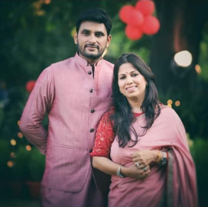 Vinusingh1986's tweet photo. युवा हृदय सम्राट बड़े भैया और  भाभी को वैवाहिक वर्षगांठ की बहुत बहुत हार्दिक बधाई एवं शुभकामनाएं, , माता रानी  की कृपा सदैव बनी रहे।
@NeerajSinghSays https://t.co/UlydqYJPWP