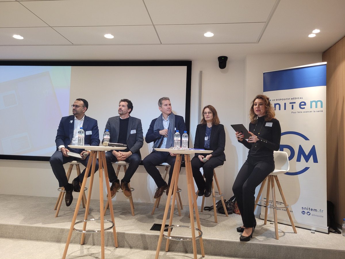Colloque #numérique à <a href="/PariSanteCampus/">PariSanté Campus</a> 
Avec @cmattler <a href="/GeryPruvost/">Gery Pruvost</a> <a href="/AssoAFIB/">AFIB</a> <a href="/Did_Ambroise/">Didier Ambroise</a> 
Animé  par <a href="/ArianeWarlin/">ariane warlin</a>
Table ronde de 1 : intégration des DM connectés et numeriques dans les SIH