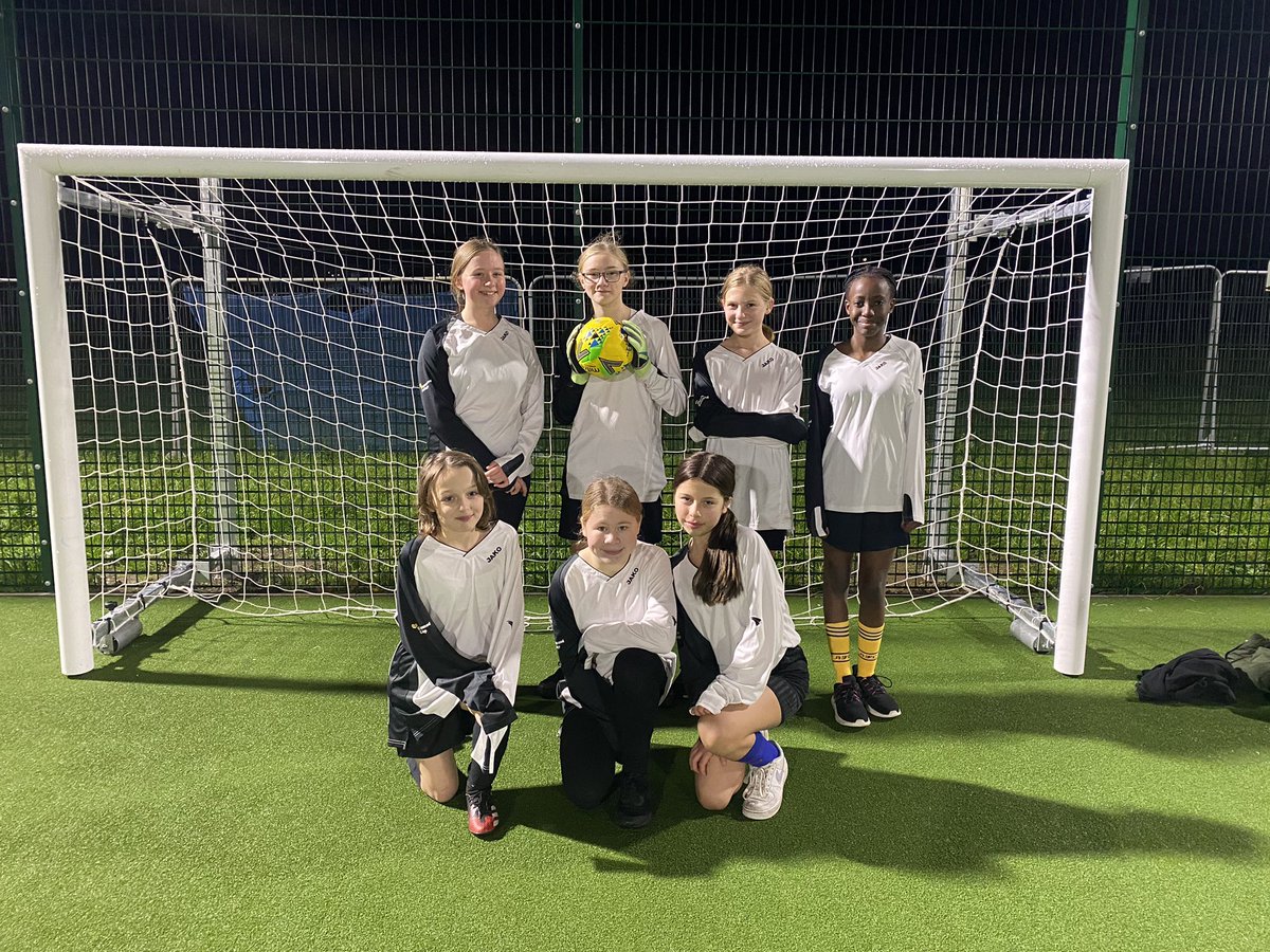 Extremely proud of our Y7 girls footballers yesterday evening. They went unbeaten throughout their futsal competition last night. 💪⚽️