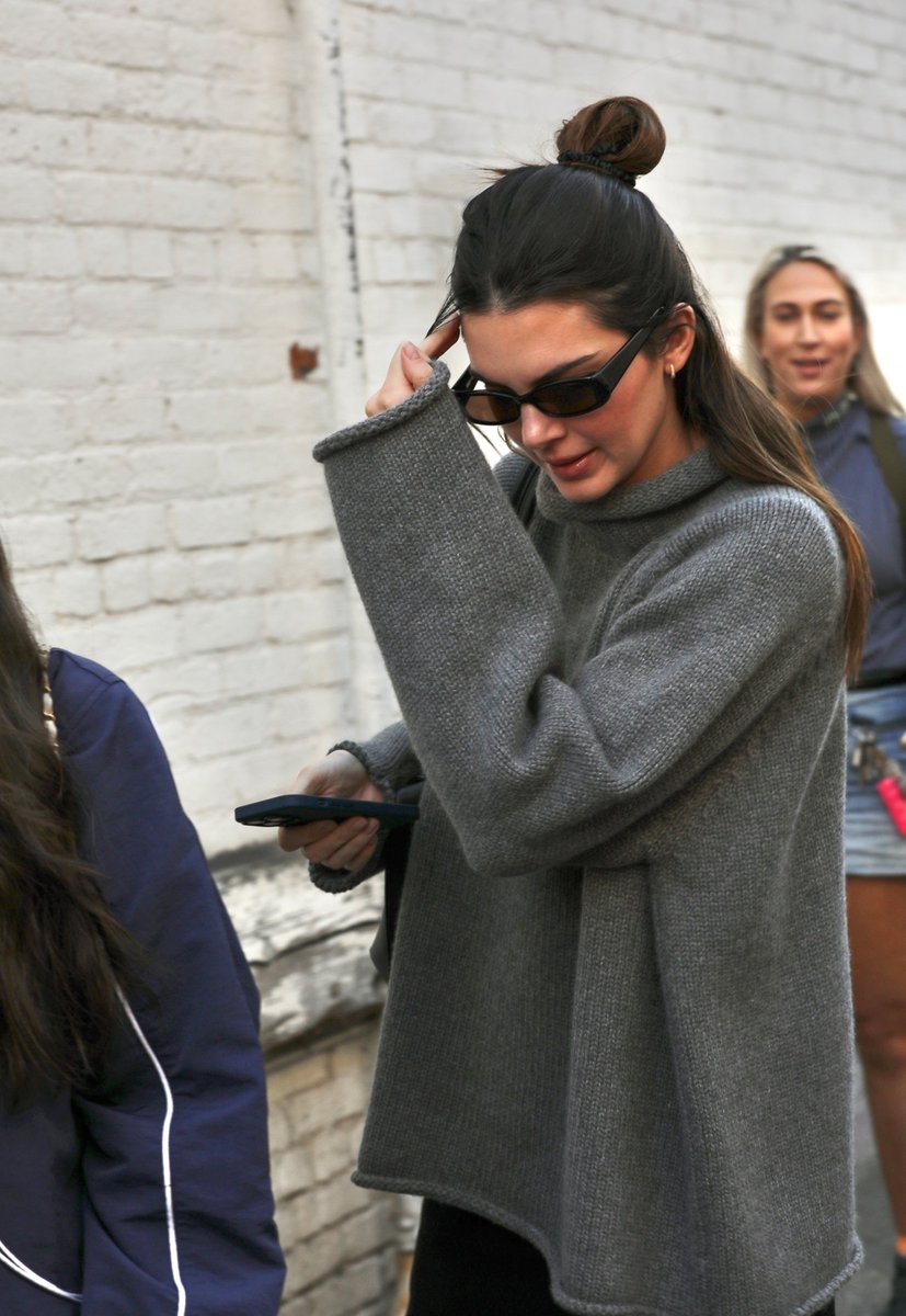 Kendall Jenner Media tweet media