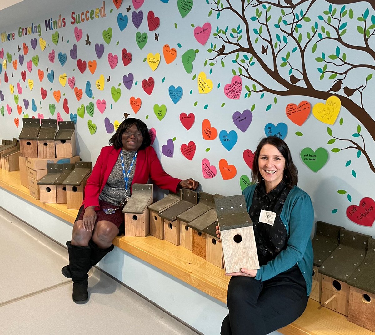 What a fantastic welcome to Garston Manor School yesterday. A massive thank you for the bird boxes made by Y11's, these will take pride at our 5 UK centres. #thankyou Christine deGraft-Hanson you have some very talented young people.
#outdoorlearning #specialistschool #Wellbeing