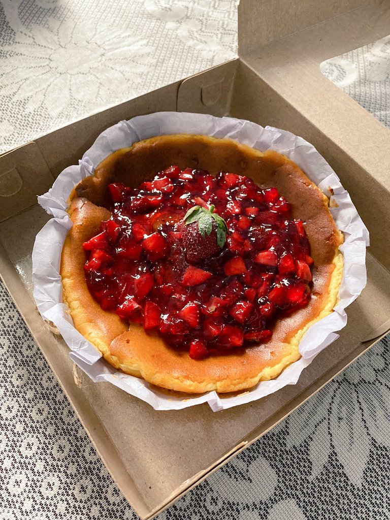 HellowKikie's tweet photo. 🧀🍓🧀🍓🧀🍓 https://t.co/9AS8dpHWjB