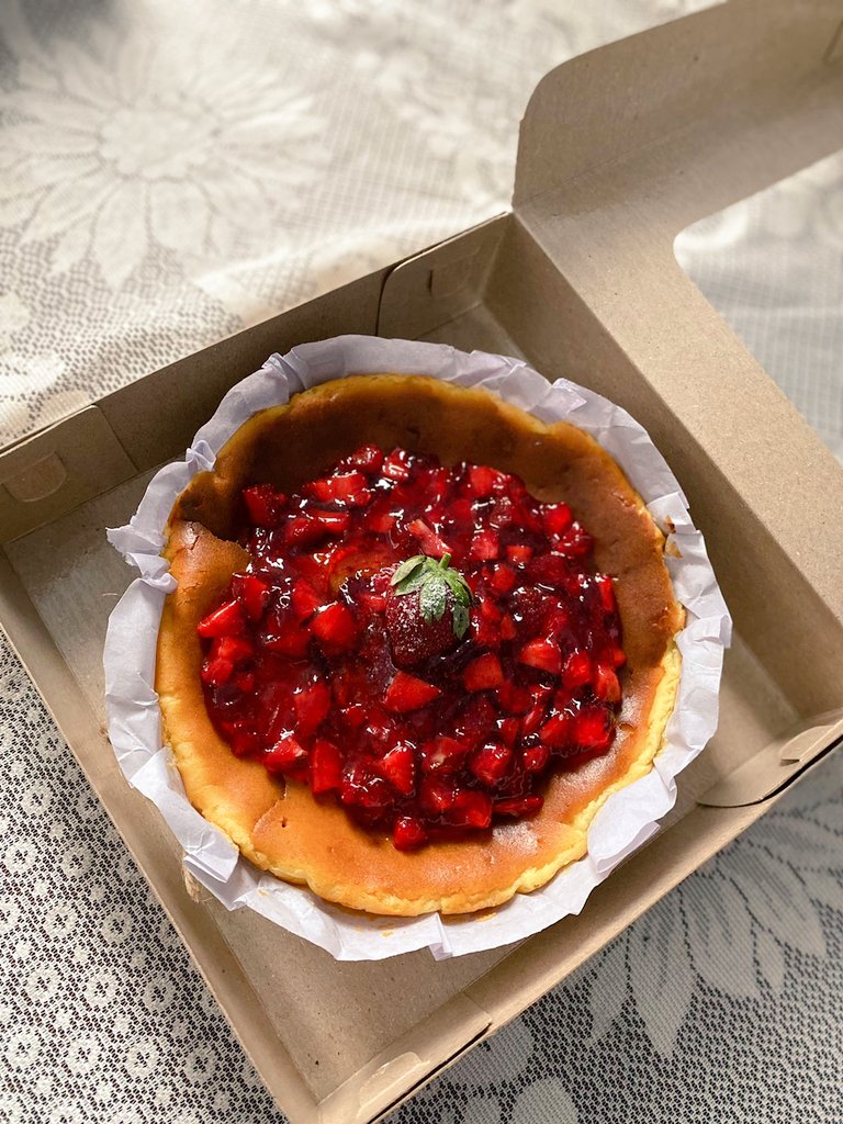 HellowKikie's tweet photo. 🧀🍓🧀🍓🧀🍓 https://t.co/9AS8dpHWjB