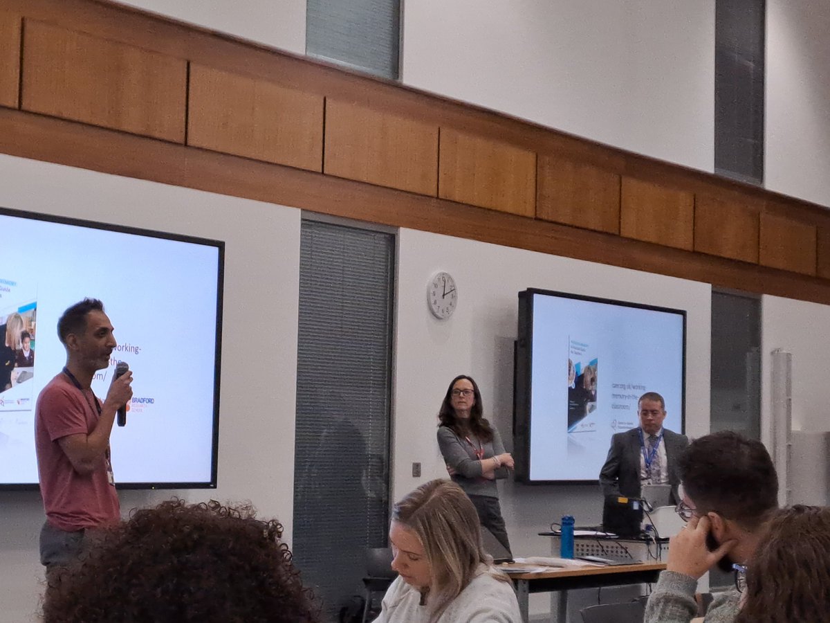 BradfordEdPsych's tweet photo. Some challenging discussions and concepts surrounding dyslexia at our spotlight conference with @JulianElliott11.  With perspectives on Growth Mindsets from @NazamHussainEP and Working Memory theory and application in the classroom from @AHWaterman  &amp; @MarkMillerTeach Rachel-AEP https://t.co/FSqWPdzegA