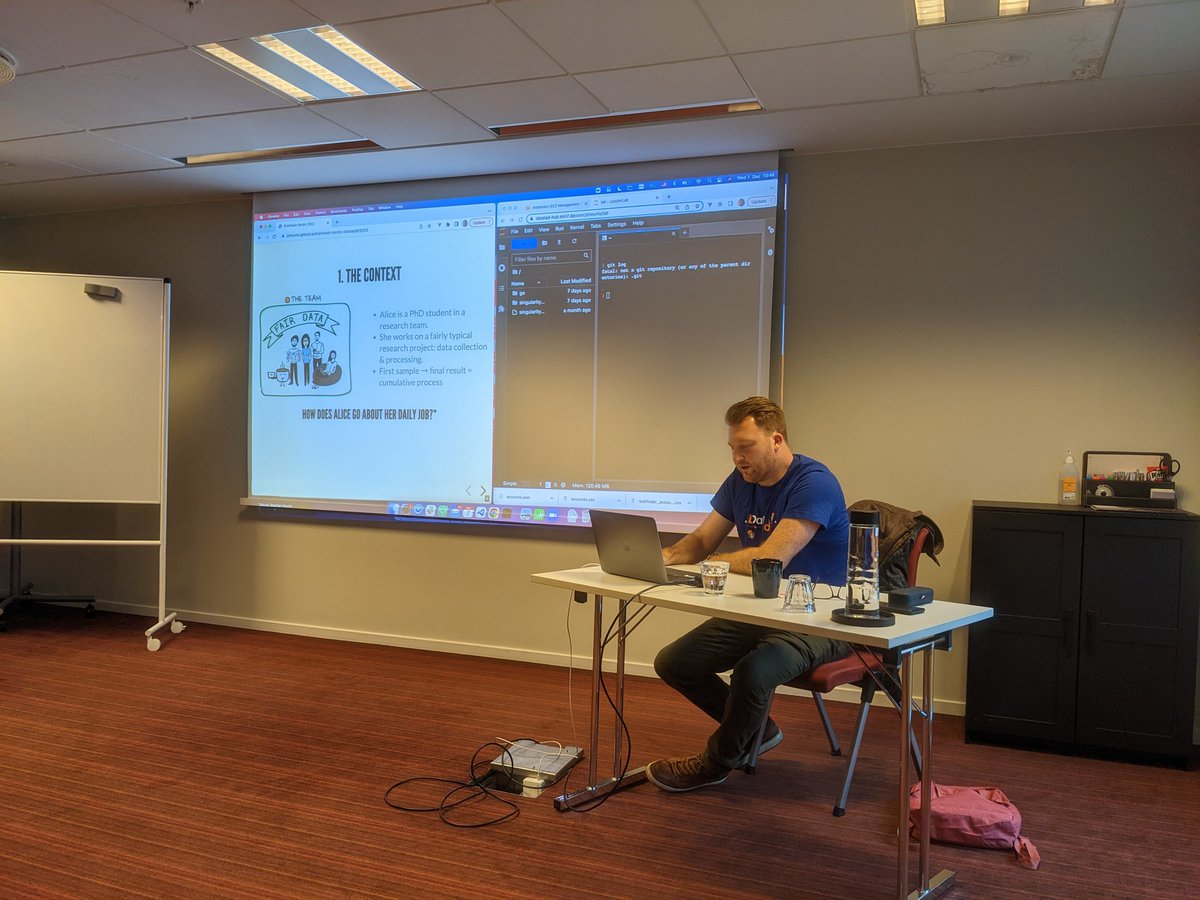 melanieganzben1's tweet photo. We are so happy to have @fmrwhy visit the BrainHack Nordic 🧠 and introduce DataLad during the TrainTrack. @OpenNeuroPET @brainhackorg @CyrilRPernet https://t.co/zIAfIgUSVD