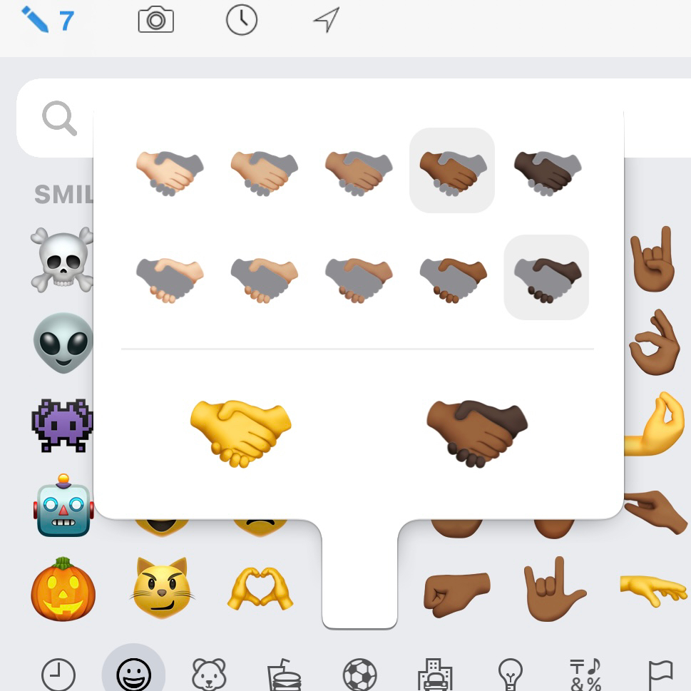 The color of the handshake emoji - Apple Community