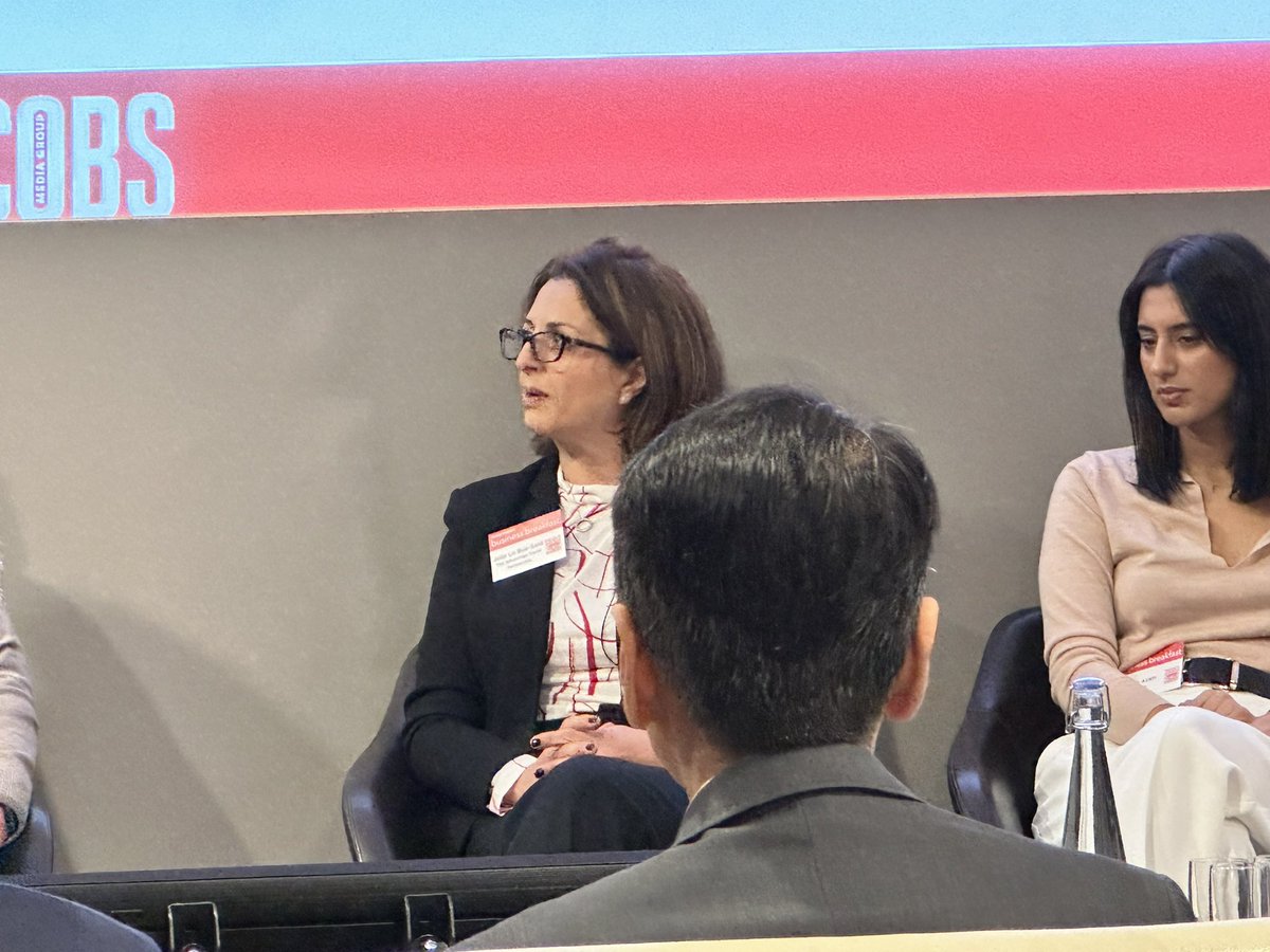 johnhoxton's tweet photo. @AdvantageHQ Julia shares our trading experiences past, present and future… the Canaries remains a top selling destination #TWBizBreakfast https://t.co/6XDTrCWFLP