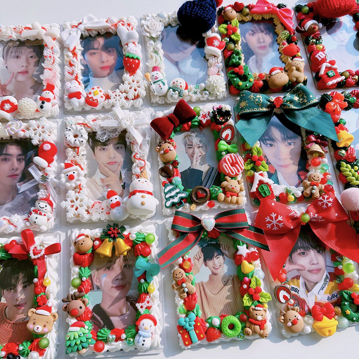 BamBi_Ggu_'s tweet photo. 🎄𝐌𝐞𝐫𝐫𝐲 𝐂𝐡𝐫𝐢𝐬𝐭𝐦𝐚𝐬 🌨️

해당 트윗을 RT + 팔로우 해주신 분들 중 크리스마스 탑꾸, 컬러믹스 탑꾸 중 한개씩을 랜덤으로 보내드립니다.. 🎁 
(파츠 재고상황에 따라 커미션으로도 가능합니다~!)

#rt #탑꾸 #데코덴탑꾸

사진 속 탑꾸들은 잠시 뒤 오후 9시 판매예정입니다◡̈ https://t.co/4ywQXD6xDY