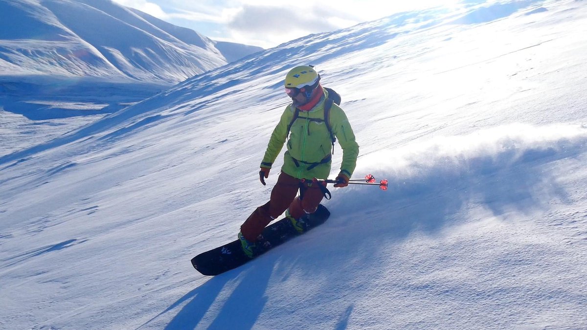 Welcome to episode 28 of Paths in the Outdoors podcast, this episode we talk to Duncan McCallum. His current project is The Ledge Climbing Gym in Inverness. This is a charity as well as a climbing gym. youtube.com/watch?v=vNvxz0… <a href="/pitopod/">pitopod</a>