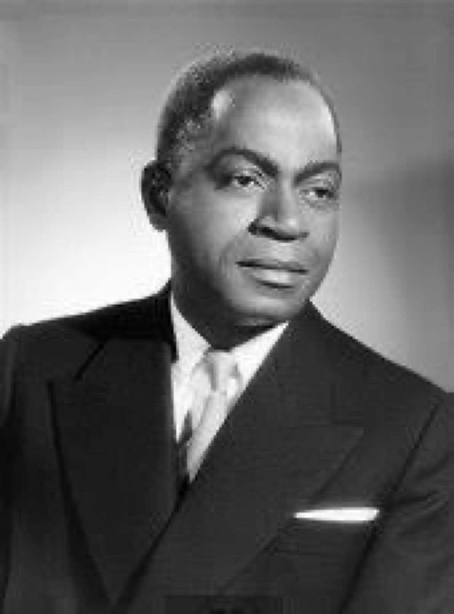 7 décembre 1993 - 7 décembre 2022 : cela fait 29 ans que Félix Houphouët-Boigny, Père fondateur de la Côte d'Ivoire moderne, nous a quittés. En cette journée de commémoration, j’exhorte tous nos concitoyens à s'approprier les valeurs de paix et de dialogue qu’il nous a léguées.
