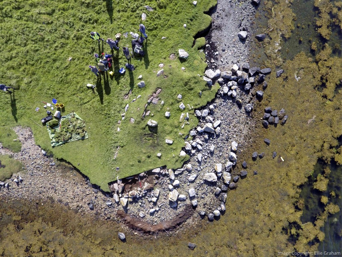 DigItScotland's tweet photo. What do 33 Neolithic axe marks, a rare sherd of 4,000-year-old pottery and a “nationally important” medieval monastery have in common? ⛏️
They’re all featured in our list of Scotland’s most amazing archaeological discoveries from 2022: https://t.co/K975yBqVbs https://t.co/LpDF6yFDQG