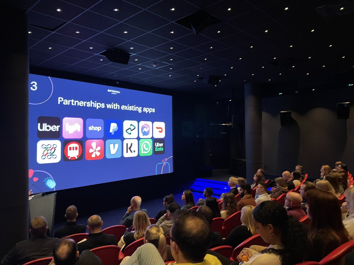 drewb's tweet photo. Jetting in from the U.S. Alex Grubbs presents his predictions around super apps #battenhalltrends @HalfFilipino @battenhall https://t.co/heSmsRJXwq
