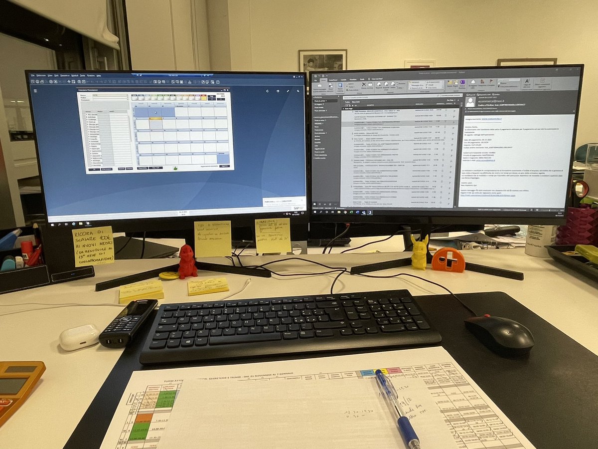 giaco___'s tweet photo. 🖥️🖥️ meglio doppio (mi sento un po’ @dadeBuffe ) https://t.co/ws3bl0atb6