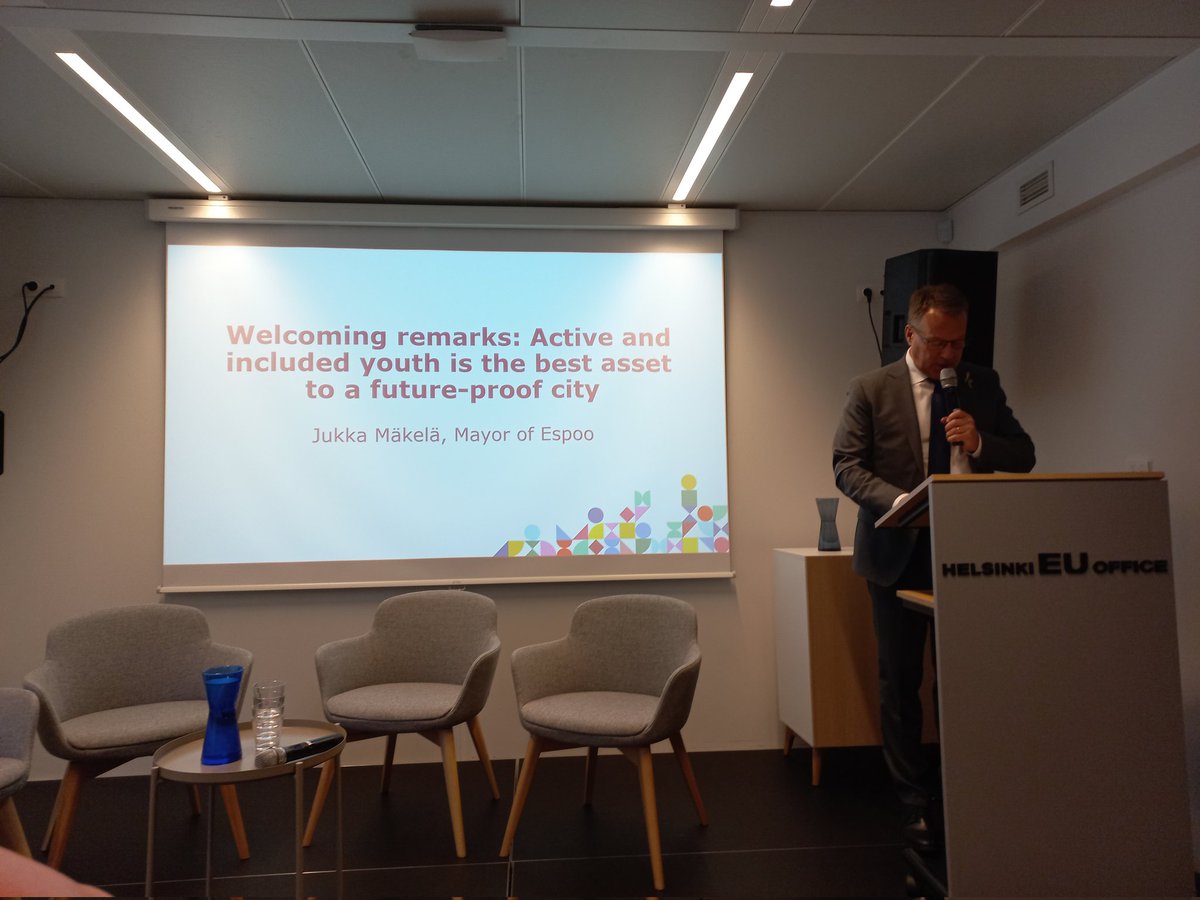 Terhi_M's tweet photo. "If the youth is not involved and invested in the #future of their home city, does the #city have a future at all?" @KjMakela opens the event on #youth #participation and #inclusion, by @EspooEsbo @EUROCITIES @HelsinkiEU . #FutureMentors #EuropeanYearOfYouth @EU_Commission https://t.co/y6Tz2MsPAB