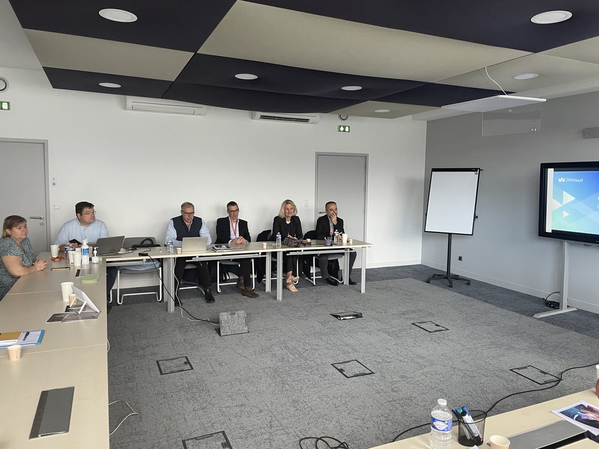 Merci à OVHcloud de recevoir le bureau de la FFIE aujourd’hui à Roubaix