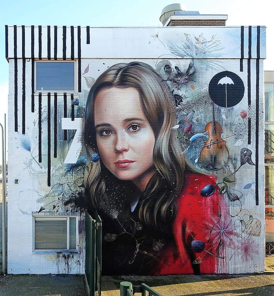 PatrickFavrel's tweet photo. #StreetArt by #CollinVanderSluijs _ #LaHaye, #Netherlands 2019 https://t.co/hLk8UrLPwb