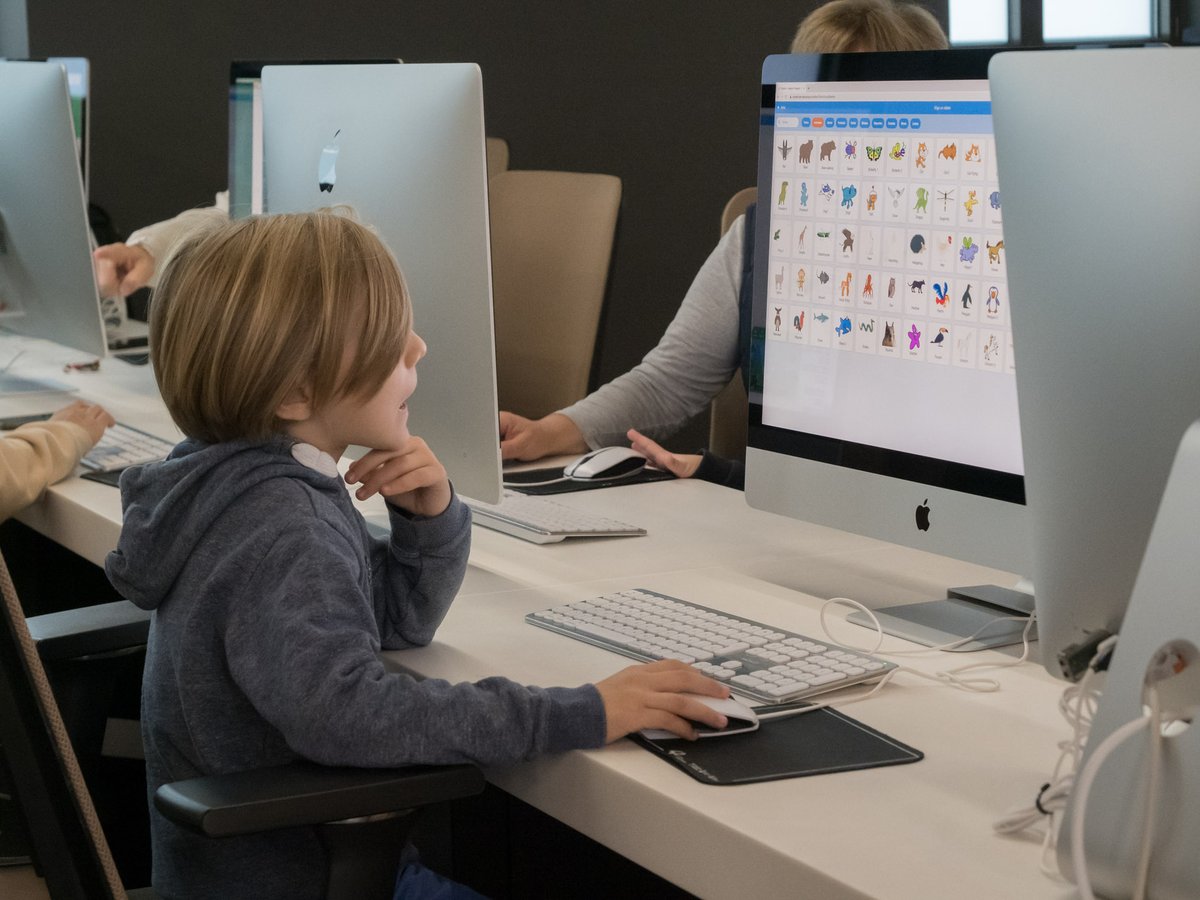 Mobile Week Malaga tweet media