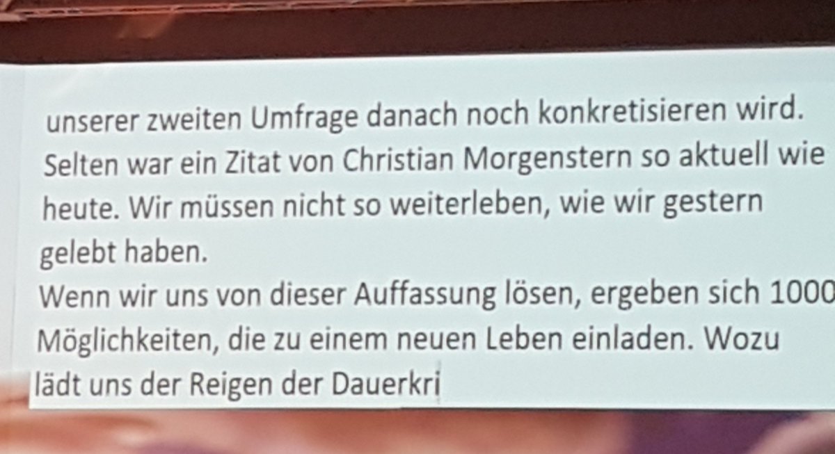 Sehr inspirierende Keynote von  Transformationsforscherin <a href="/beyond_ideology/">Maja Goepel @beyond-ideology.bsky.social</a>  Zukunft gestalten "Wer wollen wir sein?". Ich habe ihr sehr gerne zugehört &amp; im Sinne der #Selbstwirksamkeit sind eigene Bilder entstanden! #ConSozial #Keynote #Transformation #gestalten #SozialeArbeit