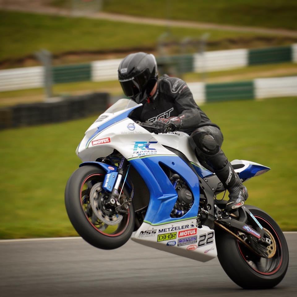 Lintinracing's tweet photo. #wheeliewednesday racing up a mountain somewhere🤔 #cadwellpark #rcexpressracing https://t.co/ChuP7vzind