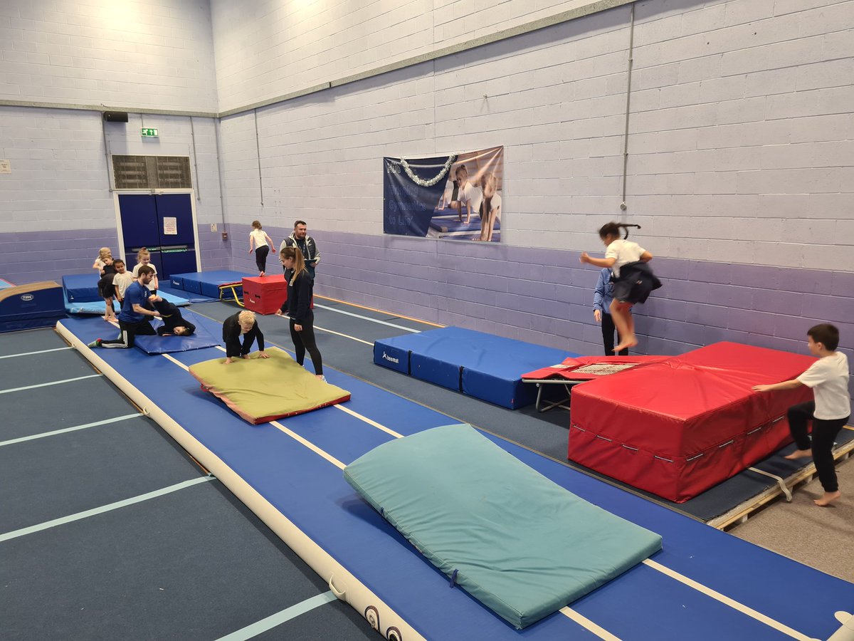 Leeds Well School Partnership (@leedswellschool) on Twitter photo Here we are again <a href="/JSmeatonSport/">John Smeaton Leisure</a> with <a href="/leedsgymnastics/">Leeds Gymnastics</a> for another day of KS1 Gymnastics fun 🤸♀️🤸♂️The children are making great progress & there are lots of happy faces 😁 <a href="/southroyd/">Southroyd</a> <a href="/morley_newlands/">Morley Newlands</a> @BanksidePrimary <a href="/CeMeanwood/">Meanwood Cof E</a> Well Done Everyone 🤩 Here we are again <a href="/JSmeatonSport/">John Smeaton Leisure</a> with <a href="/leedsgymnastics/">Leeds Gymnastics</a> for another day of KS1 Gymnastics fun 🤸♀️🤸♂️The children are making great progress & there are lots of happy faces 😁 <a href="/southroyd/">Southroyd</a> <a href="/morley_newlands/">Morley Newlands</a> @BanksidePrimary <a href="/CeMeanwood/">Meanwood Cof E</a> Well Done Everyone 🤩