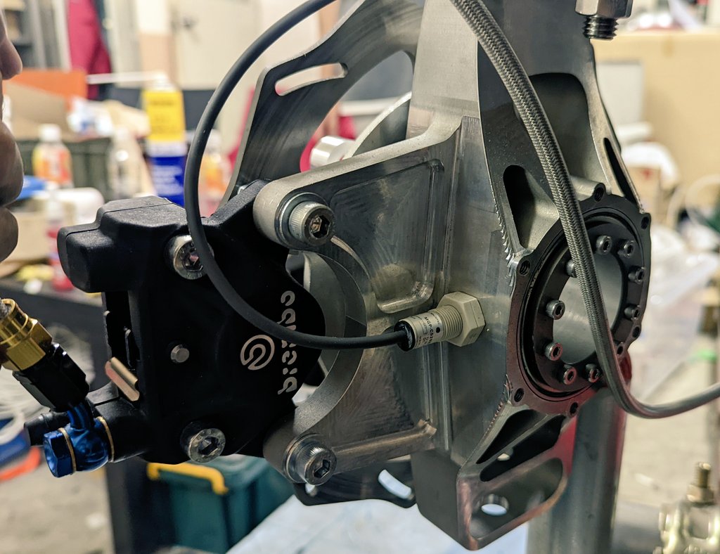 Chas_Labo's tweet image. 裏側