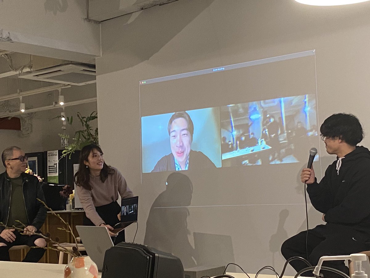 CryptoTokyoWeb3's tweet photo. サ���ライズゲストでAstar Network の渡辺創太さんが出演してくださいました！
#CryptoTokyo #Web3 https://t.co/dTml5OnlQt