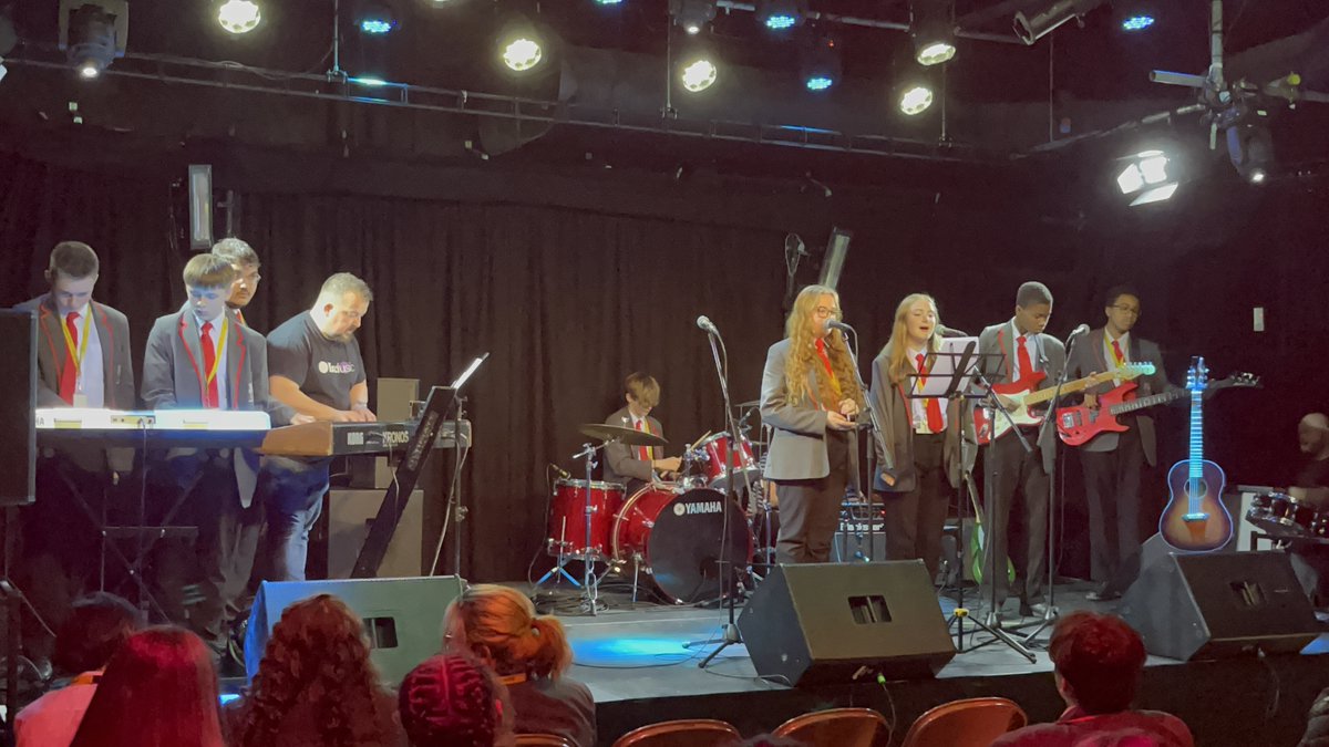Well done to all of the incredible @TeamMoreton_10 musicians this week. The students took part in the Inclusive Project and performed at the Newhampton Arts Centre. So proud of their hard work and overcoming challenges. Thank you to <a href="/Wtonmusic/">Wolverhampton Music Service</a>. 🎼🎵🌟👏