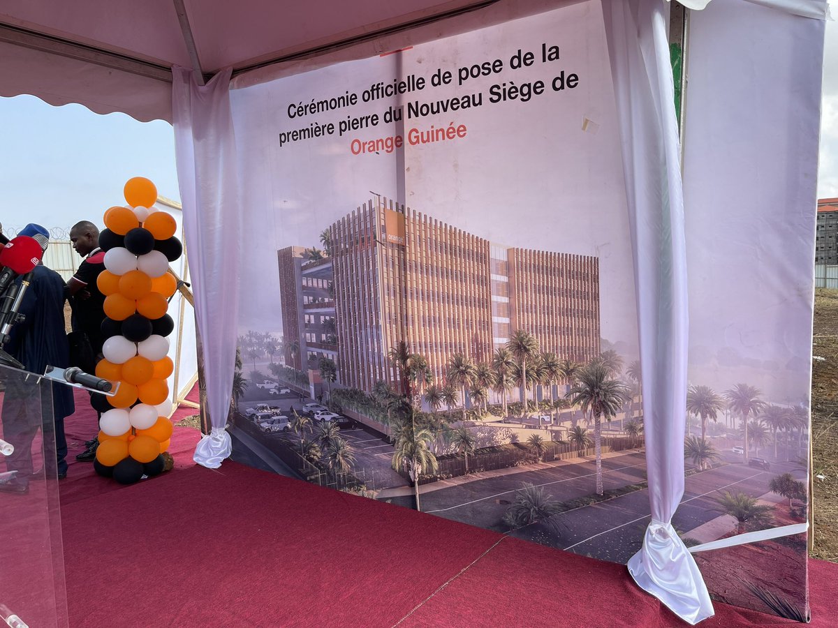 AKarim_Bangoura's tweet photo. Cérémonie de pause de la première pierre du futur siège @orangeguinee_gn après 15 ans au service des guinéens, un acte qui renforce l’ancrage locale de l’entreprise avec le DG Boly Traoré, les ministres des télécoms et de l’Urbanisme https://t.co/33tzghaaps