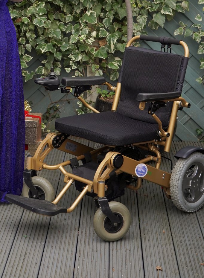 Georgina Grogan (@georginagrogan_) on Twitter photo Free foldable wheelchair!
Looking for someone ideally in #Sheffield to gift my powerchair to, it's a wider chair so ideally someone plus size (as they're harder & more ££)
It's just been fully serviced by <a href="/sheff_mobility/">Sheffield Mobility Solutions</a>
If there's a lot of interest I'll do a draw! Free foldable wheelchair!
Looking for someone ideally in #Sheffield to gift my powerchair to, it's a wider chair so ideally someone plus size (as they're harder & more ££)
It's just been fully serviced by <a href="/sheff_mobility/">Sheffield Mobility Solutions</a>
If there's a lot of interest I'll do a draw!