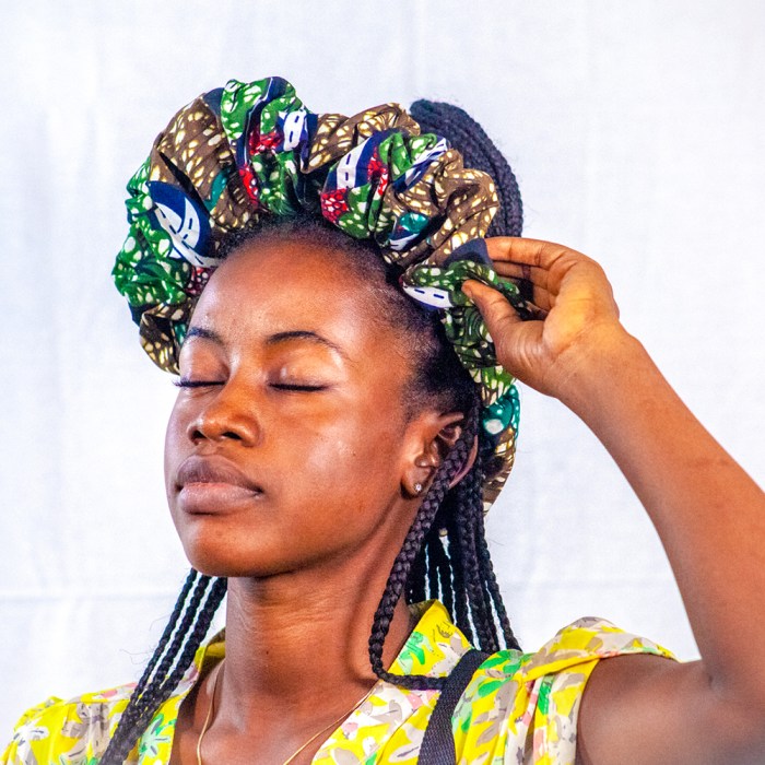 foremediastore's tweet photo. Go go go go baby... Adorn yourself as you want.Get a chic and trendy look with this #ankara headband 

Order yours on https://t.co/UyLt4nDasu

#ankara #ankarajewelries #ankaraearrings #ankarastyles Eankarafashion #fashion #headbands #headgears #bands https://t.co/5hknj1yifD