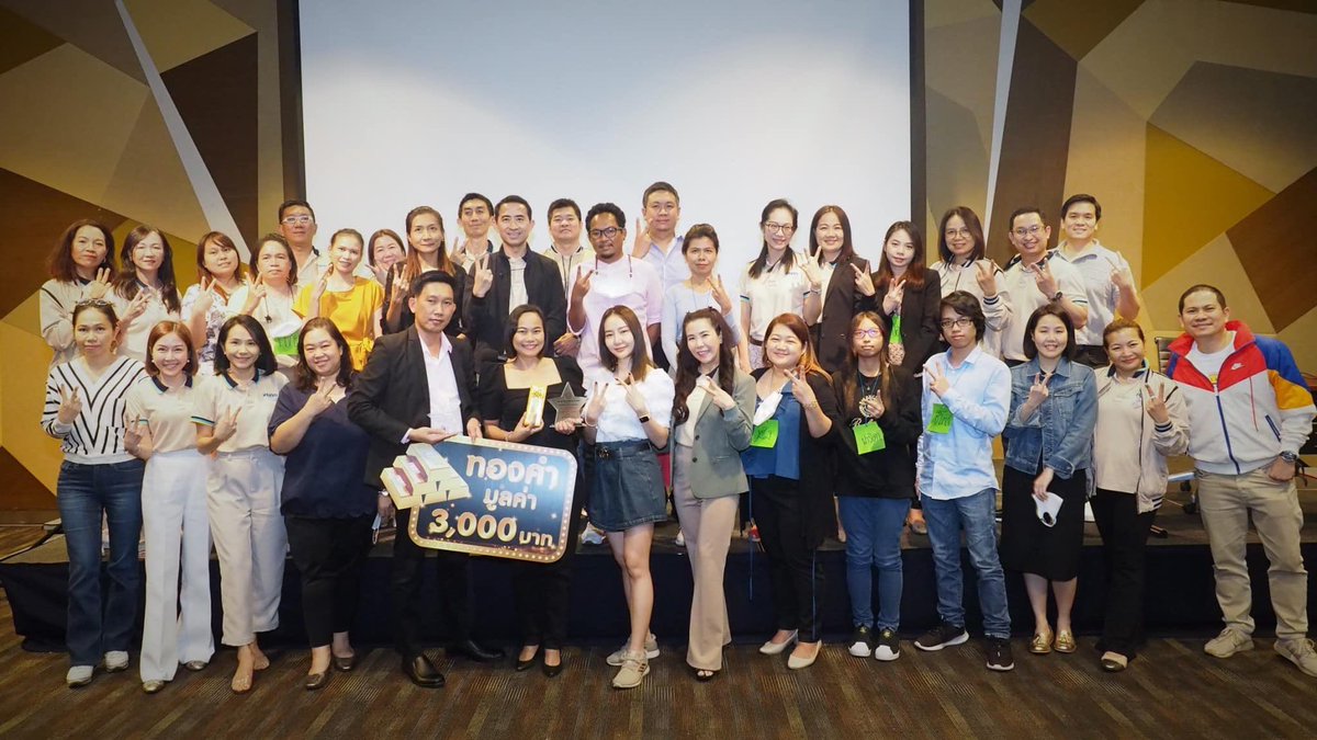 tum750's tweet photo. ผ่านไปแล้วกับสัมมนา "𝗦𝗺𝗮𝗿𝘁 𝗙𝗶𝗻𝗮𝗻𝗰𝗶𝗮𝗹 𝗗𝗲𝘀𝗶𝗴𝗻 (𝗦𝗙𝗗)" รุ่นที่ 𝟭𝟭𝟭 ครบทั้งสาระ ความรู้ ไอเดีย รอยยิ้มและเสียงหัวเราะ

ยินดีต้อนรับน้องใหม่ นักออกแบบการเงินอย่างชาญฉลาด สู่ครอบครัว VANA ด้วยความอบอุ่นและเต็มไปด้วยพลังที่จะสำเร็จไปด้วยกันครับ 😊✌️✨

#VANATEAM https://t.co/ySMN1iVaZT
